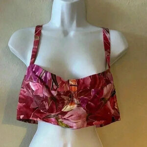 Isla and‎ White crop top